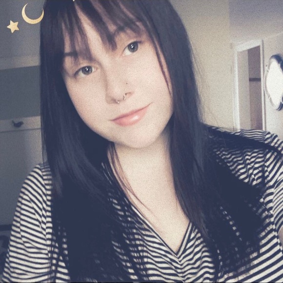 Meet your Posher, Paige - Picture 1 of 1